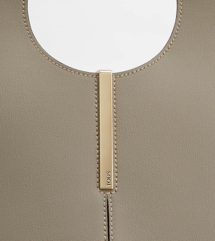 Tod's Mini Leather Tote Bag In Brown