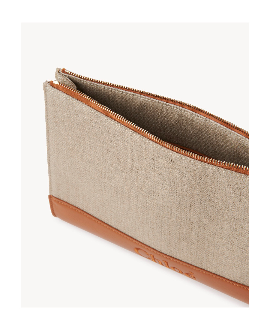 Chloé Embossed-logo Clutch Bag In Nude