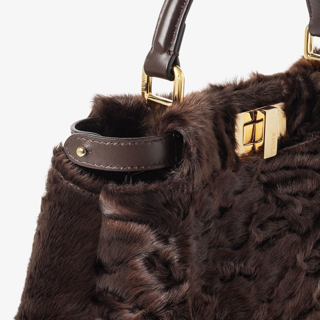 Fendi Peekaboo Shoulder Bag With Handle In Green