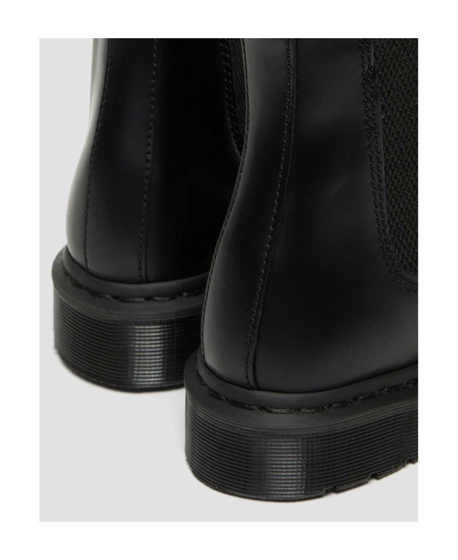 DR. MARTENS' ROUND-HEADED ANKLE BOOTS