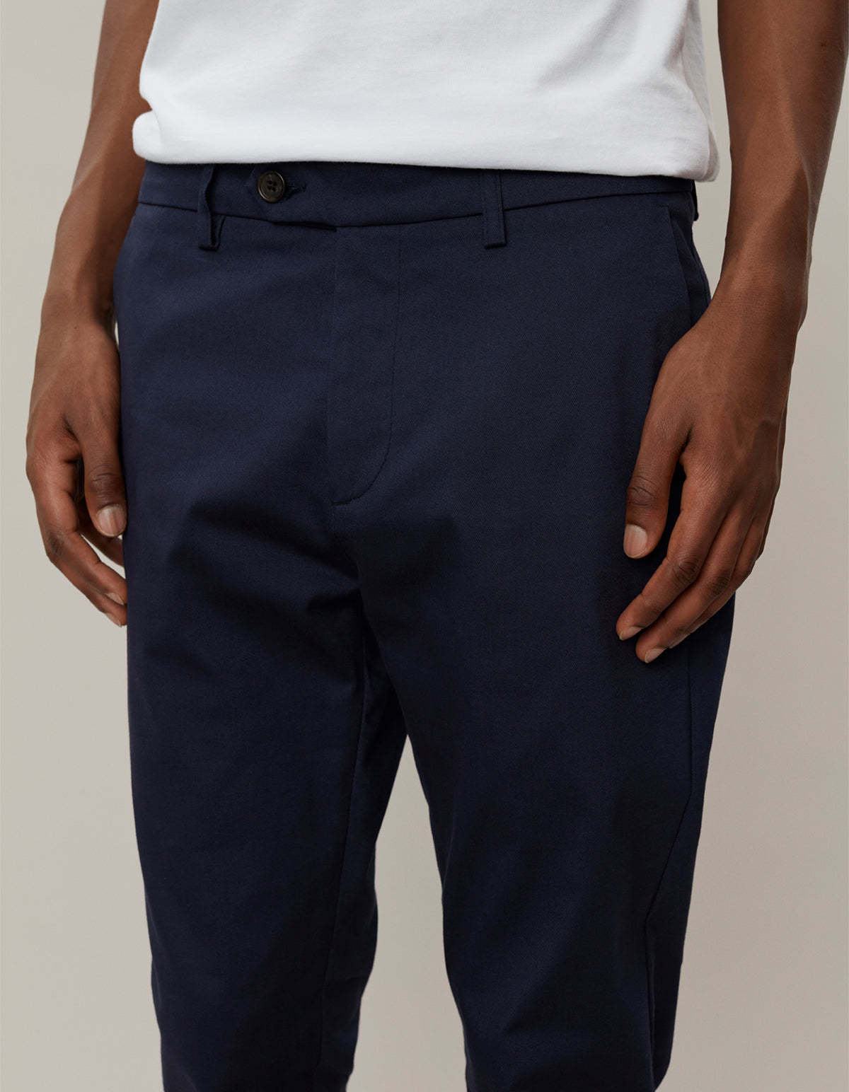 Les Deux Belt Loop Suit Trousers In Black