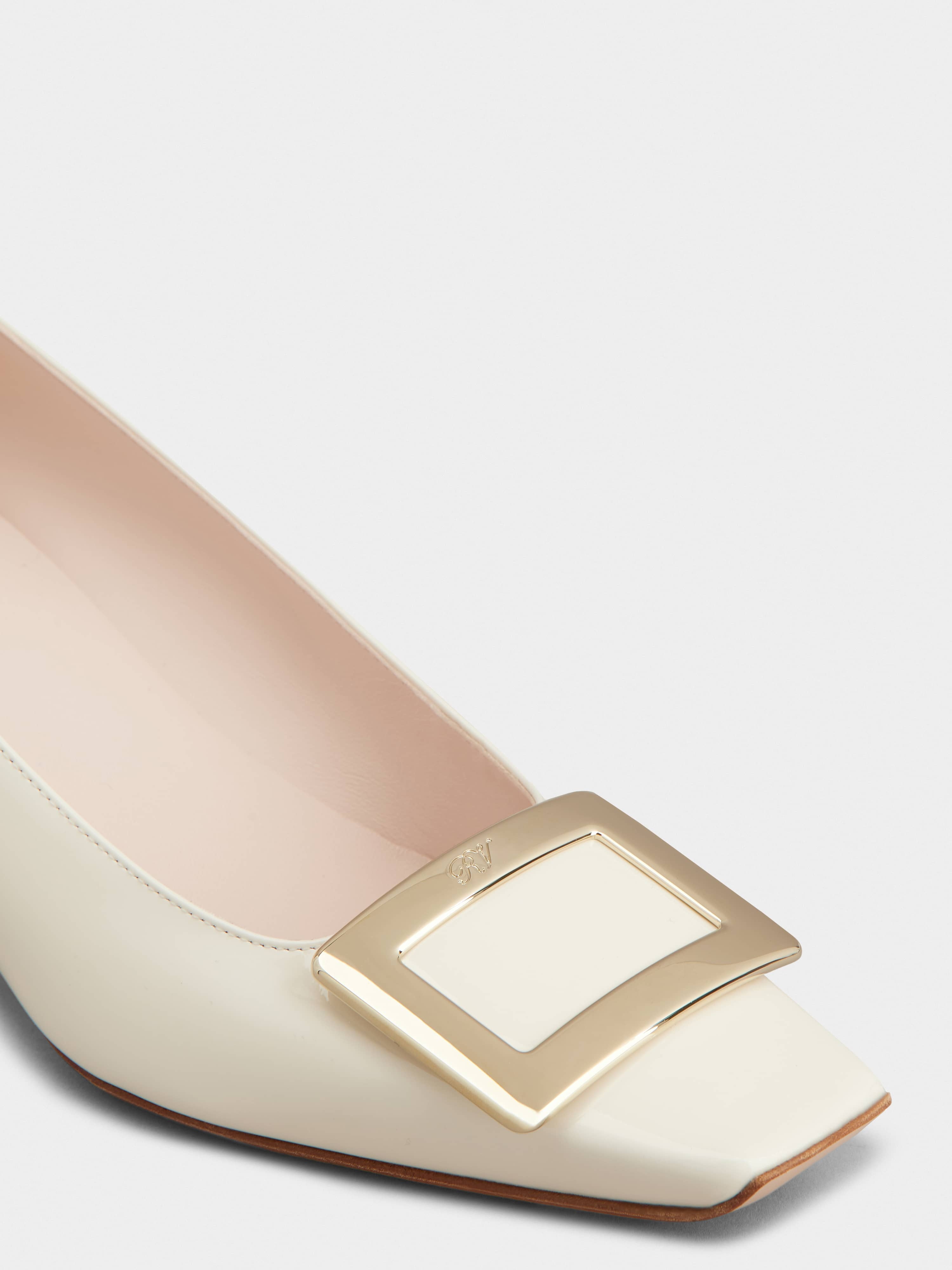 Roger Vivier Belle Vivier 45 Mother-of-pearl Buckle Pumps In Leather In Nude