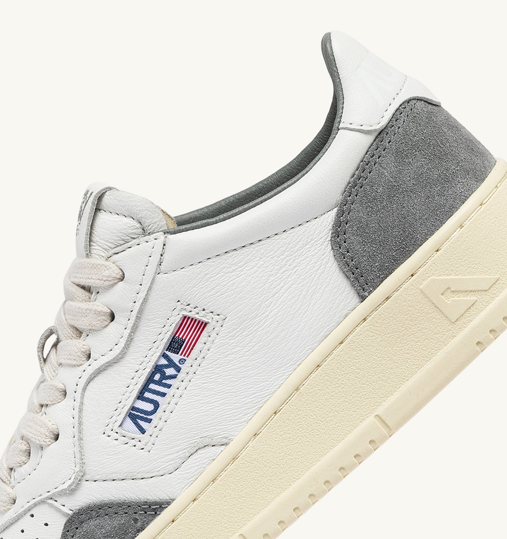 Autry Medalist Low Sneakers & Slip-on Grey In Nude
