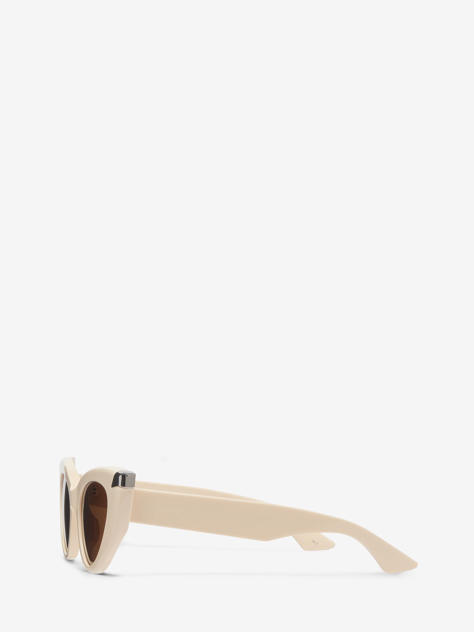 Alexander Mcqueen Eyewear Cat-eye Frame Sunglasses In Nude