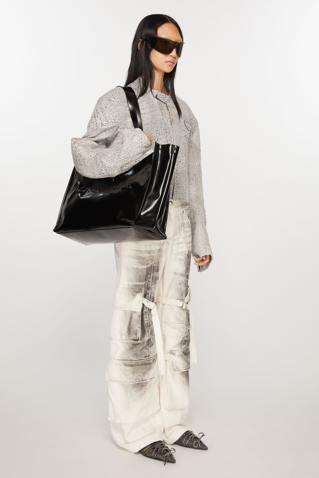 Acne Studios Black Logo Tote In Black