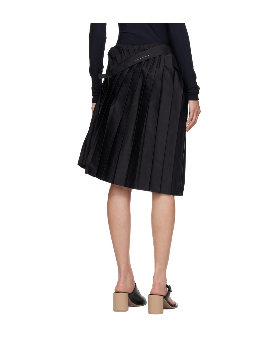 Mm6 Maison Margiela Black Pleated Midi Skirt In Black