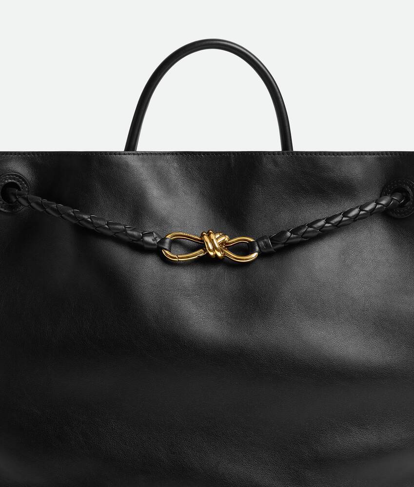 Bottega Veneta Andiamo Large Leather Tote Bag In Black