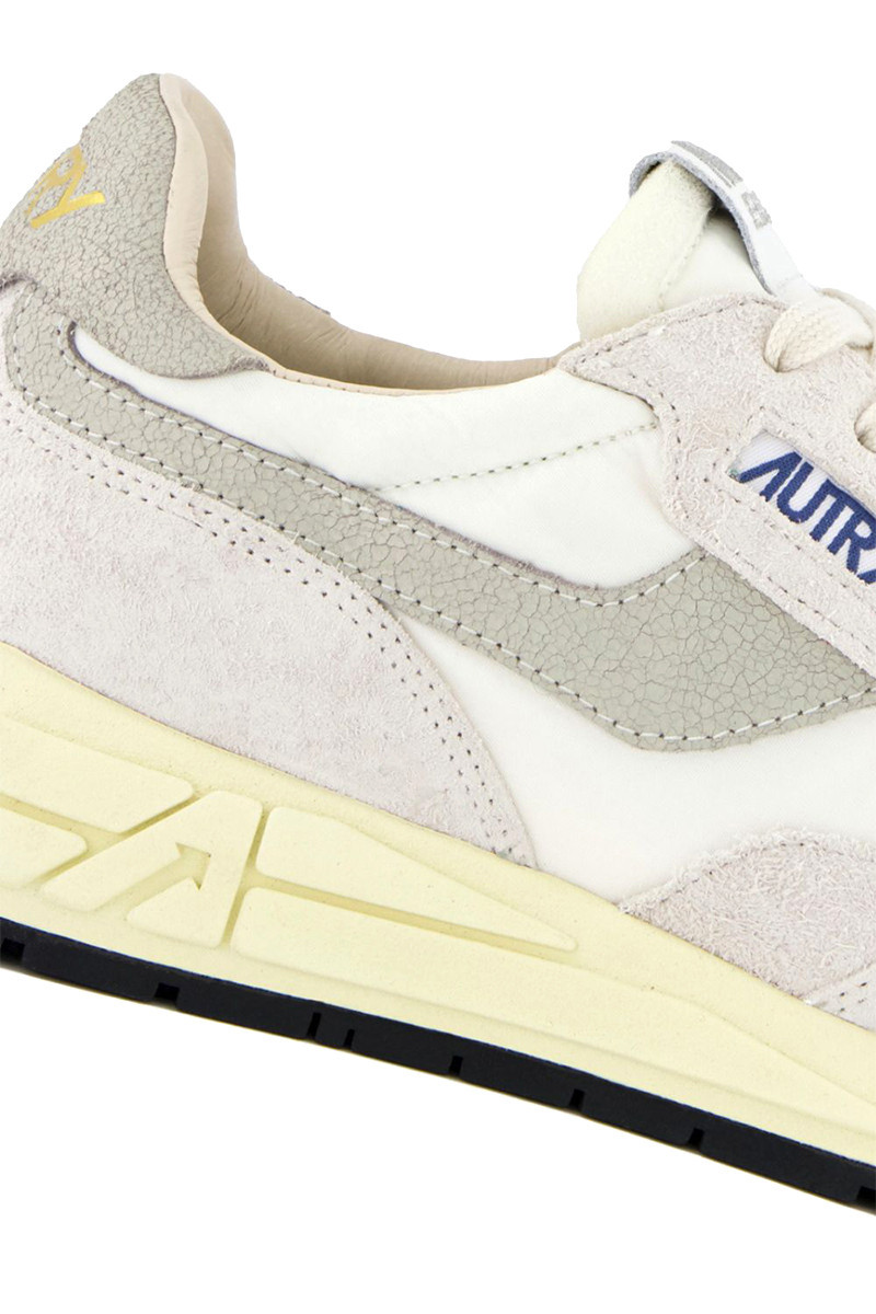 Autry Reelwind Low Sneakers In White Suede And Nylon In White