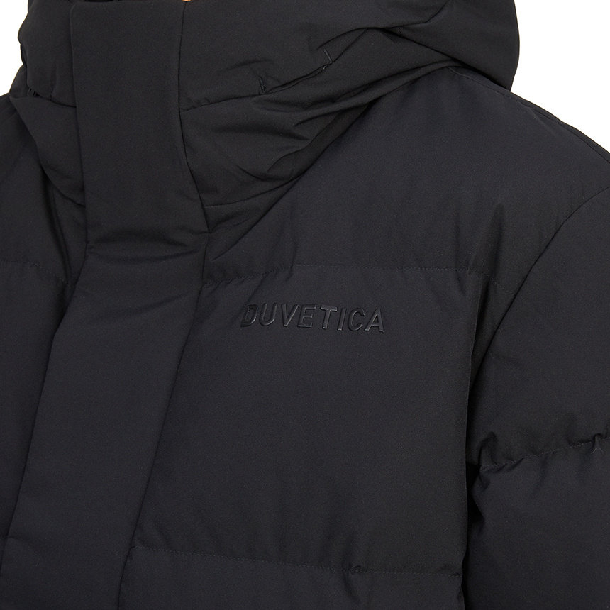 Duvetica Long-sleeved Down Jacket In Black