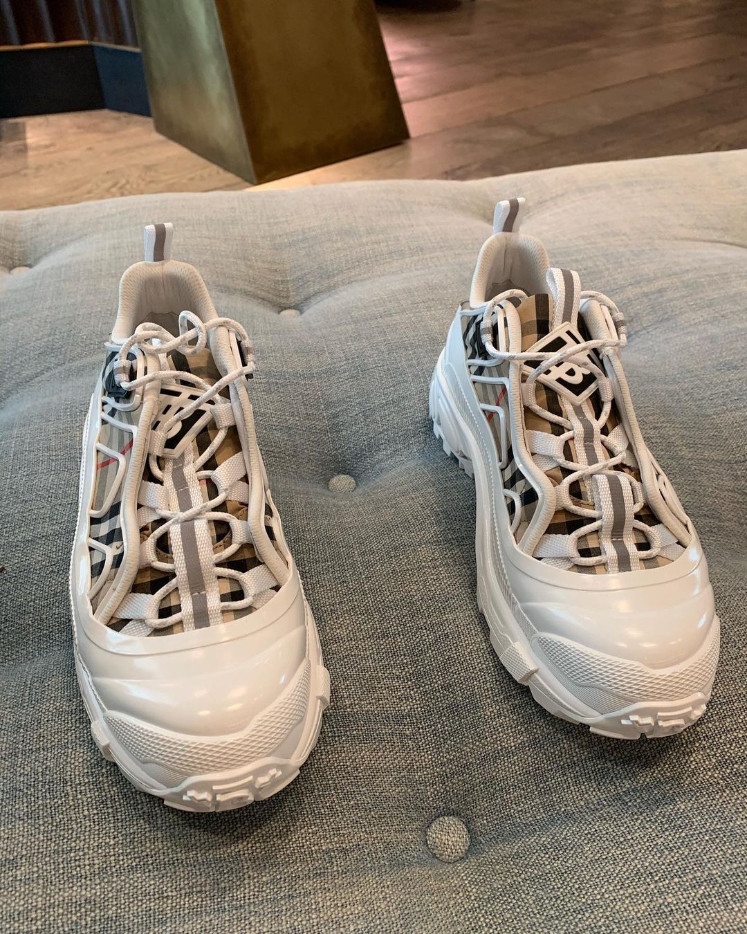 Burberry Arthur Vintage Check Sneakers In White