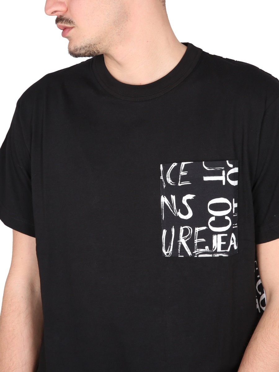 Versace Jeans Couture Graphic Printed Crewneck T-shirt In Black