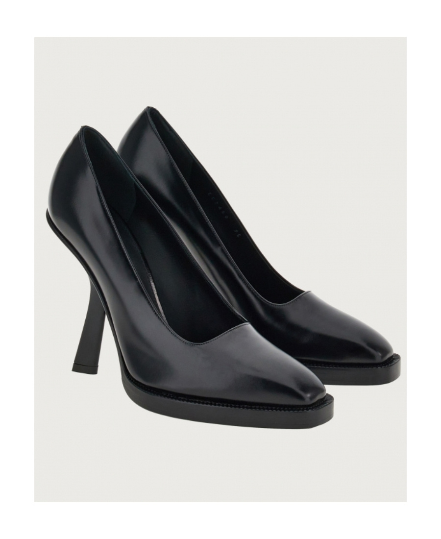 Ferragamo Black Leather Anser X5 Pumps In Black