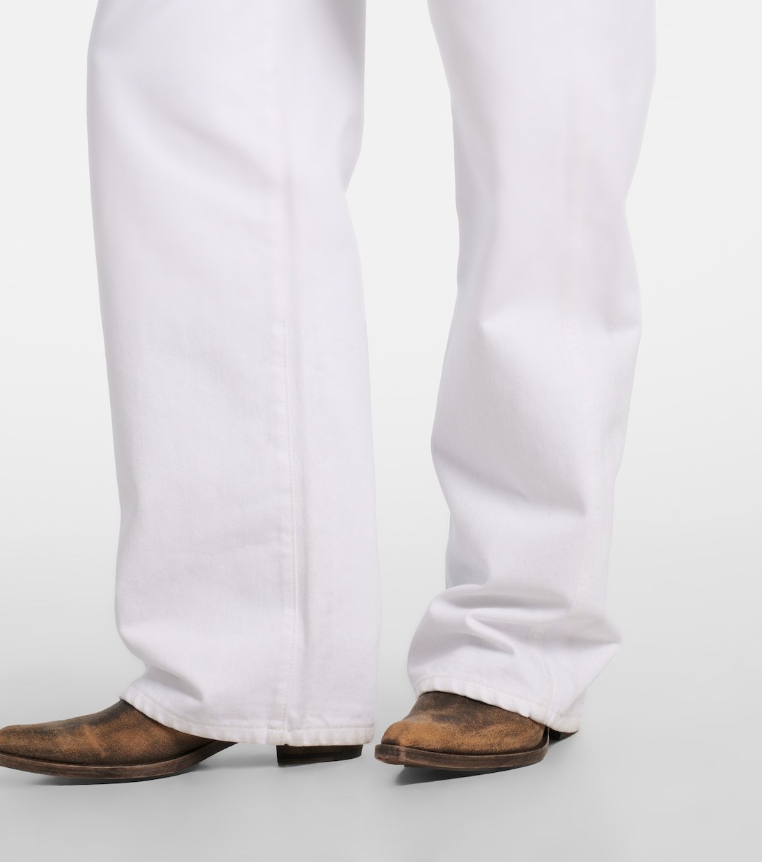 Khaite Bonnie Low-rise Straight Jeans In White