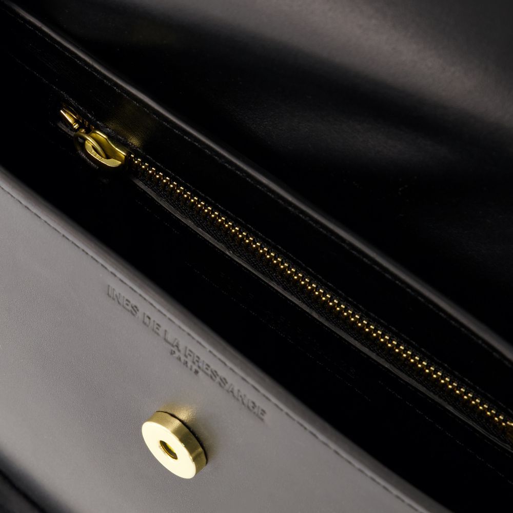 Ines De La Fressange Logo Shoulder Bag In Black