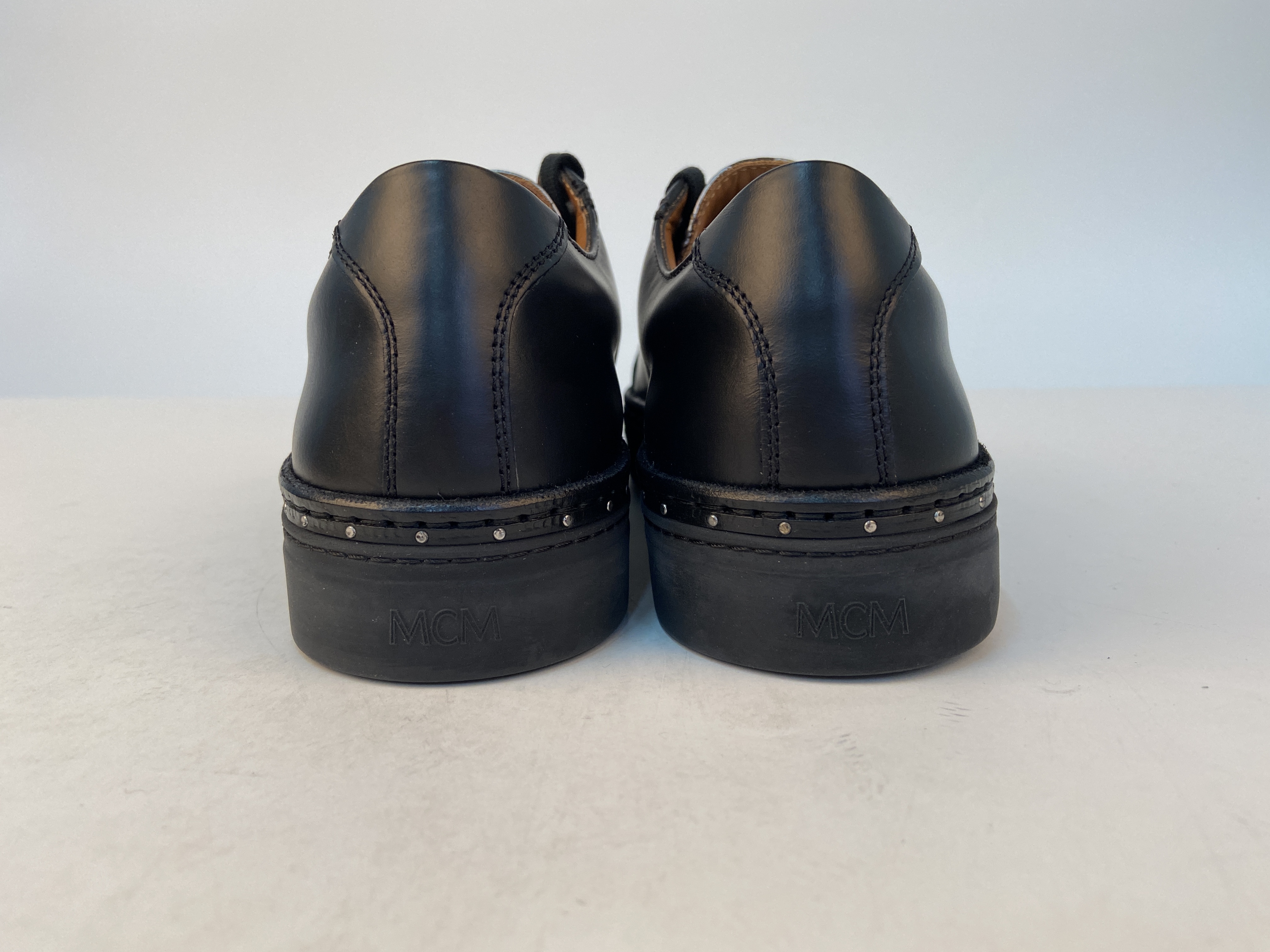 MCM LOGO DETAILS CASUAL SNEAKERS