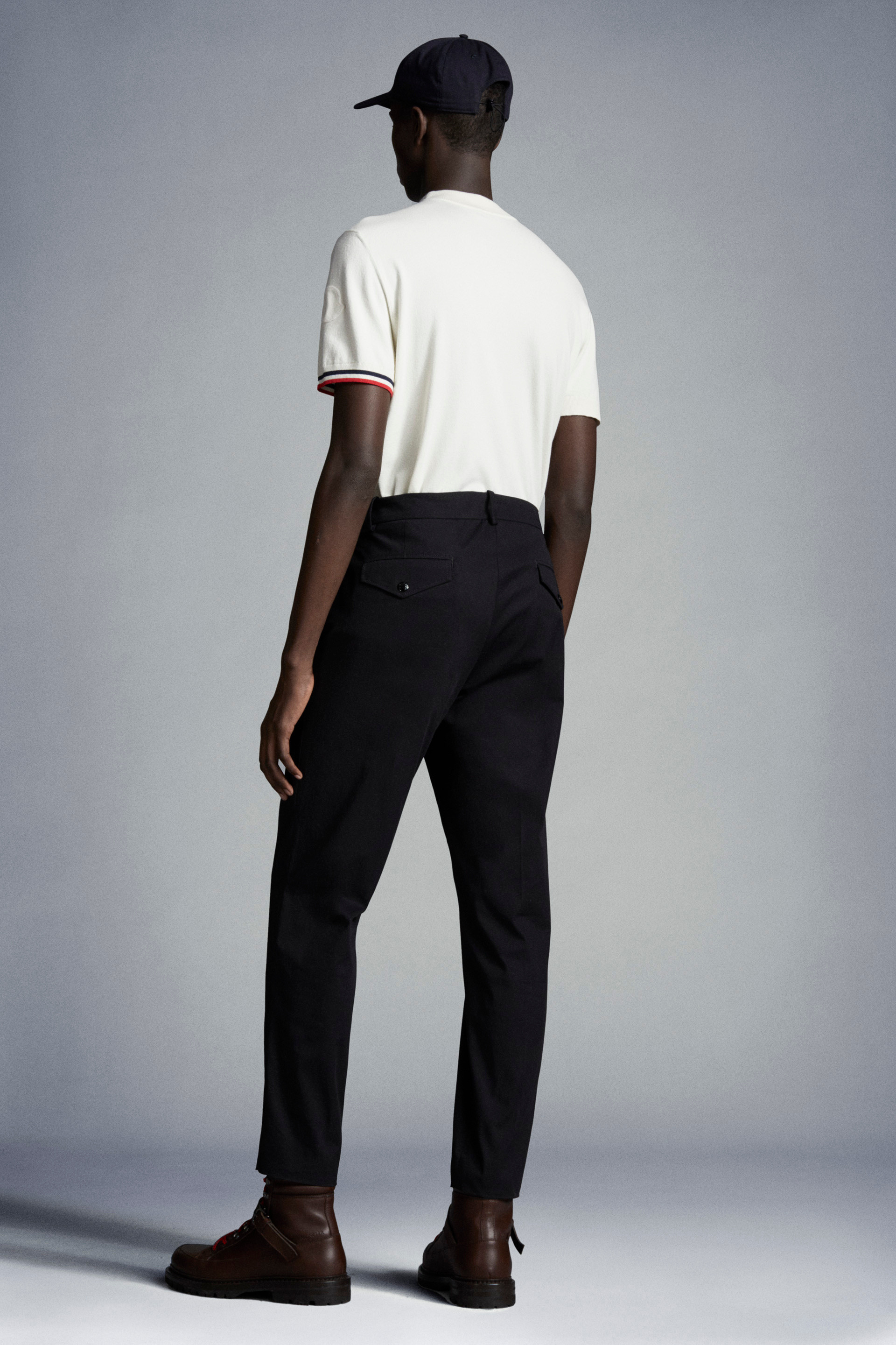 Moncler Logo Patch Tailored Trousers In Black