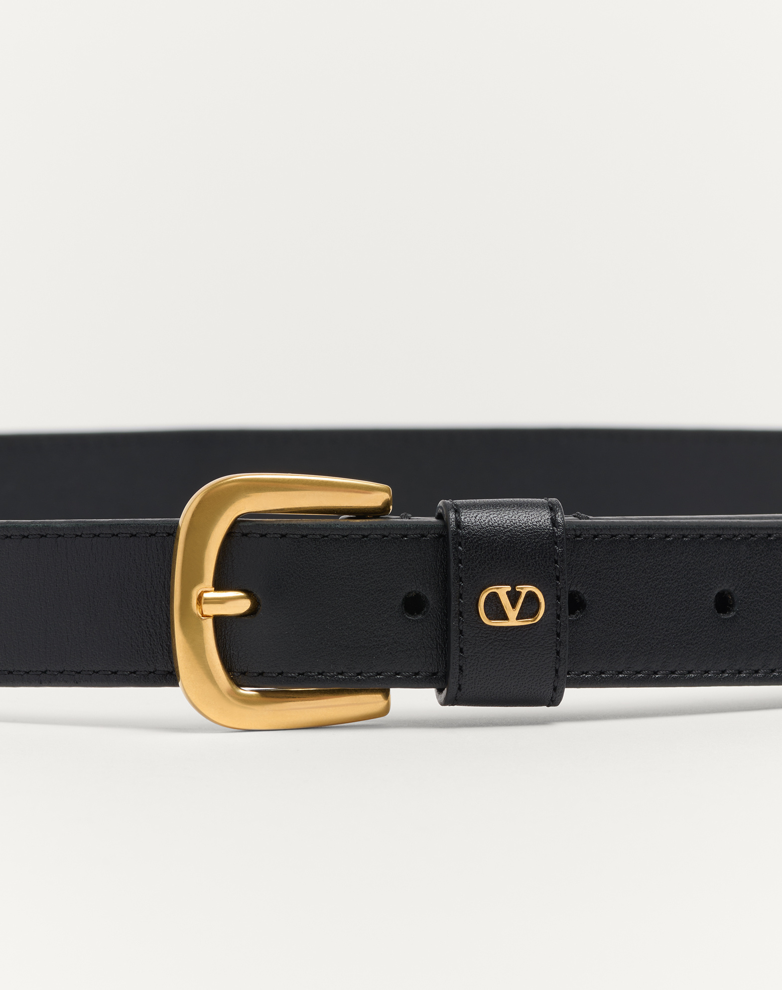 Valentino Logo Belt In Black