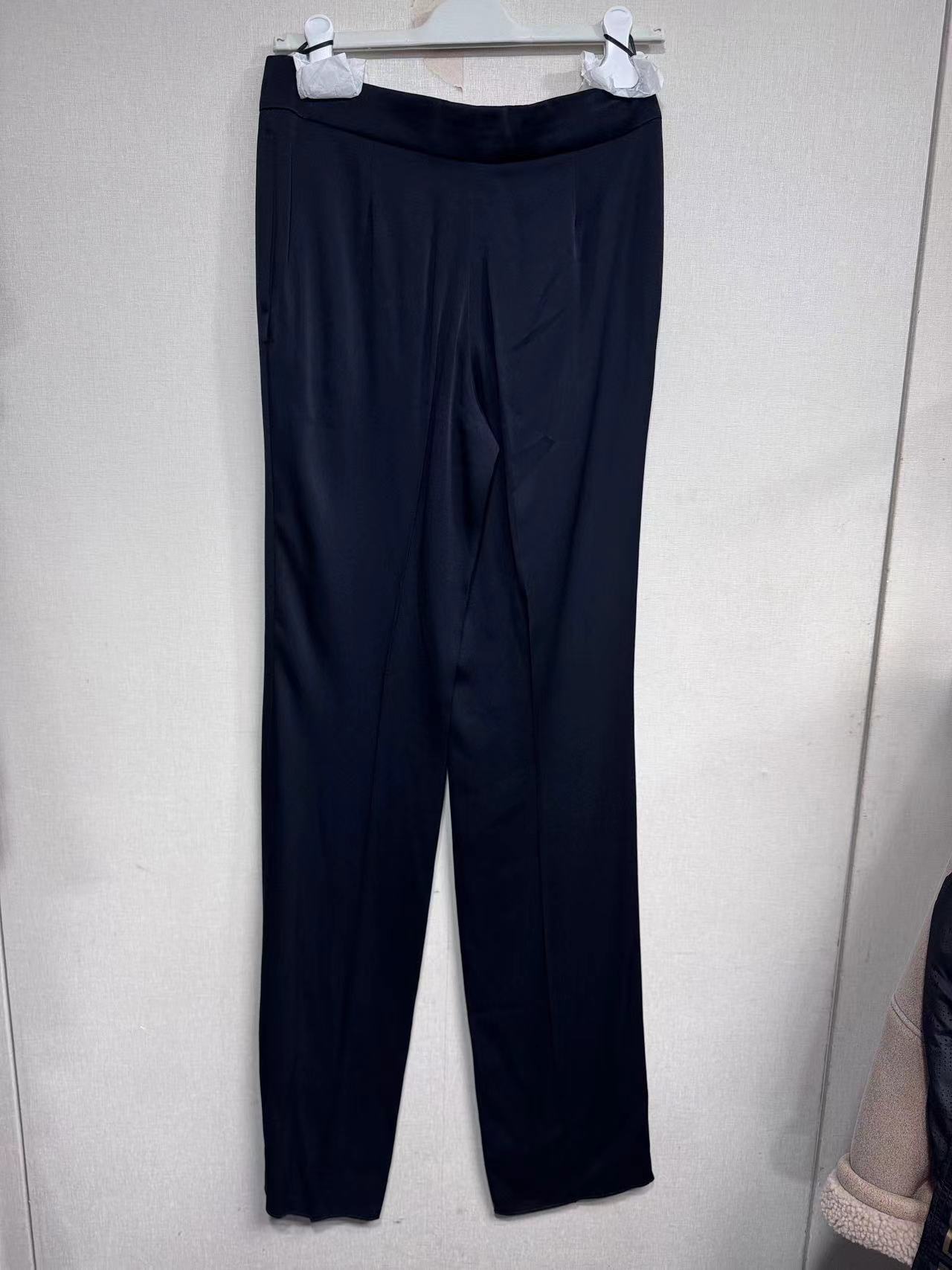 Stella Mccartney Pleated Casual Pants In Black