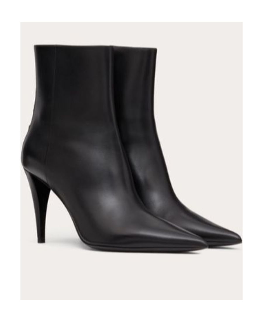 Valentino Garavani Woman Ankle Boots Black Size 8 Leather In Black