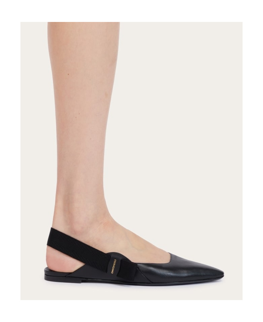 Ferragamo Vara Bowknot Shoes In Black