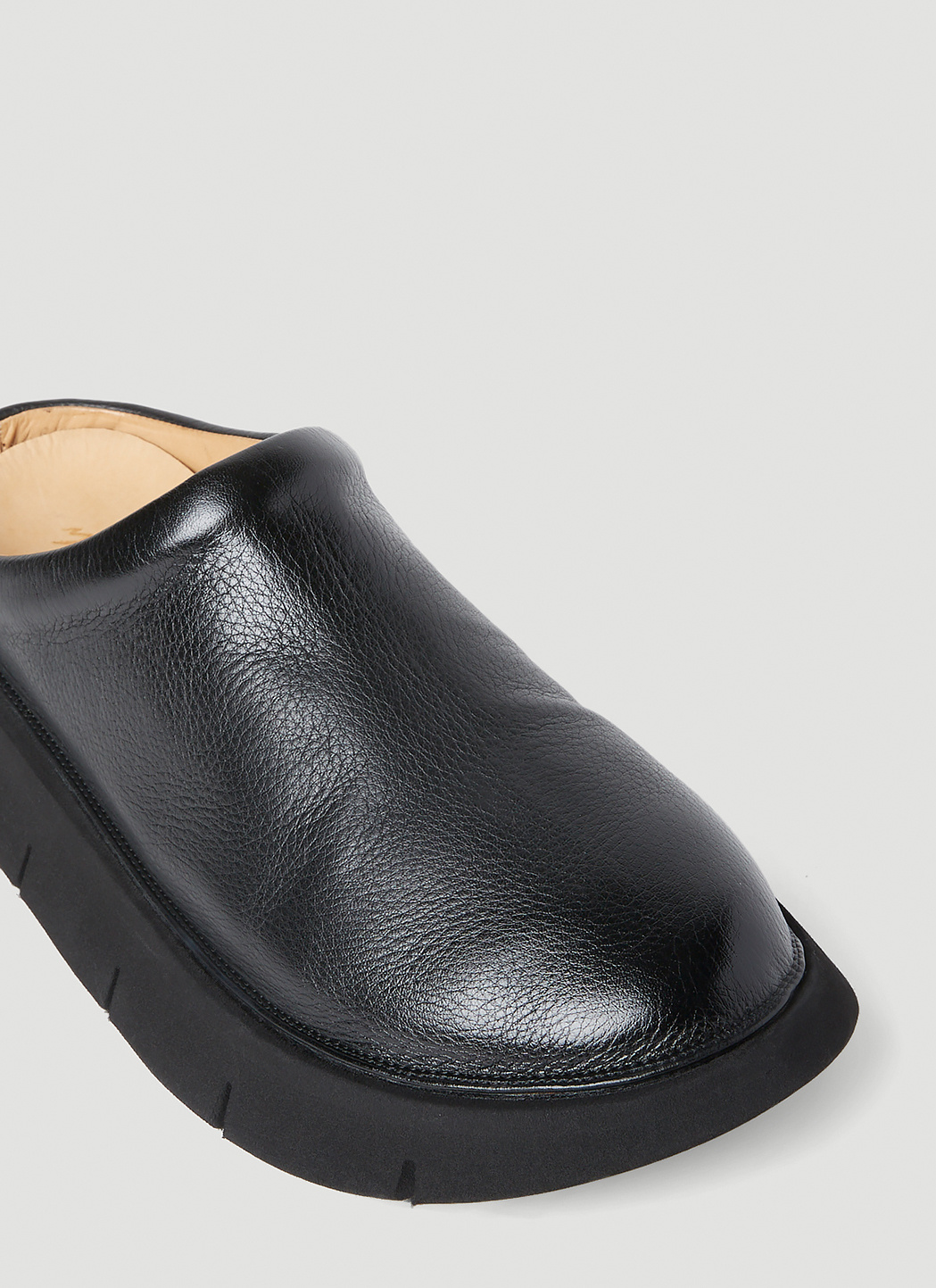Marsèll Intagliato Round-toe Slippers In Black