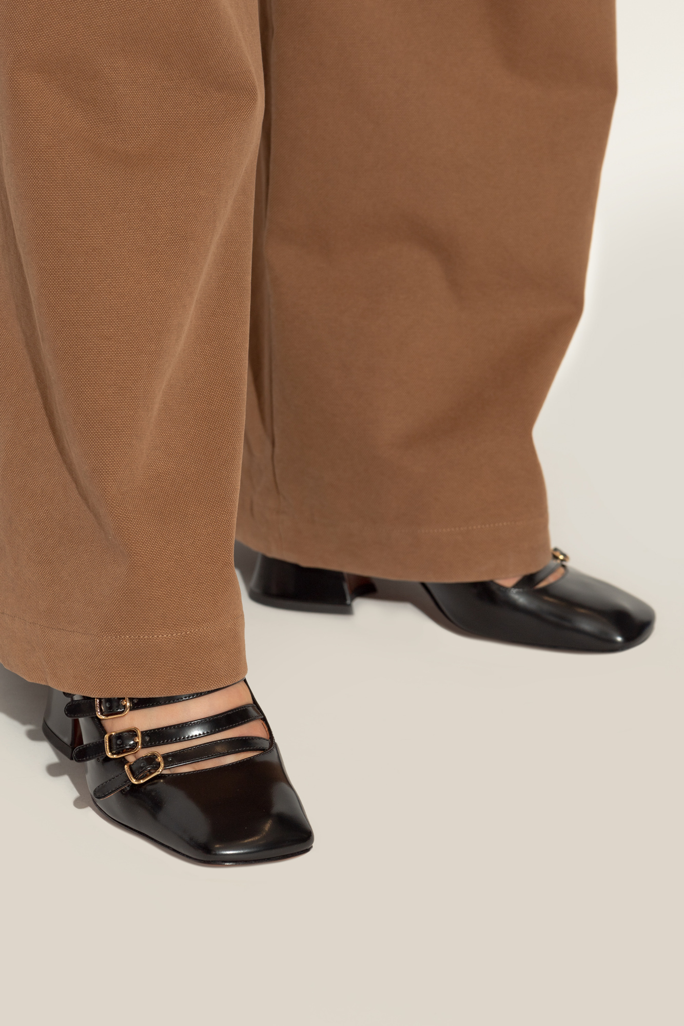 Chloé Janis 75 Multi-strap Pumps In Black