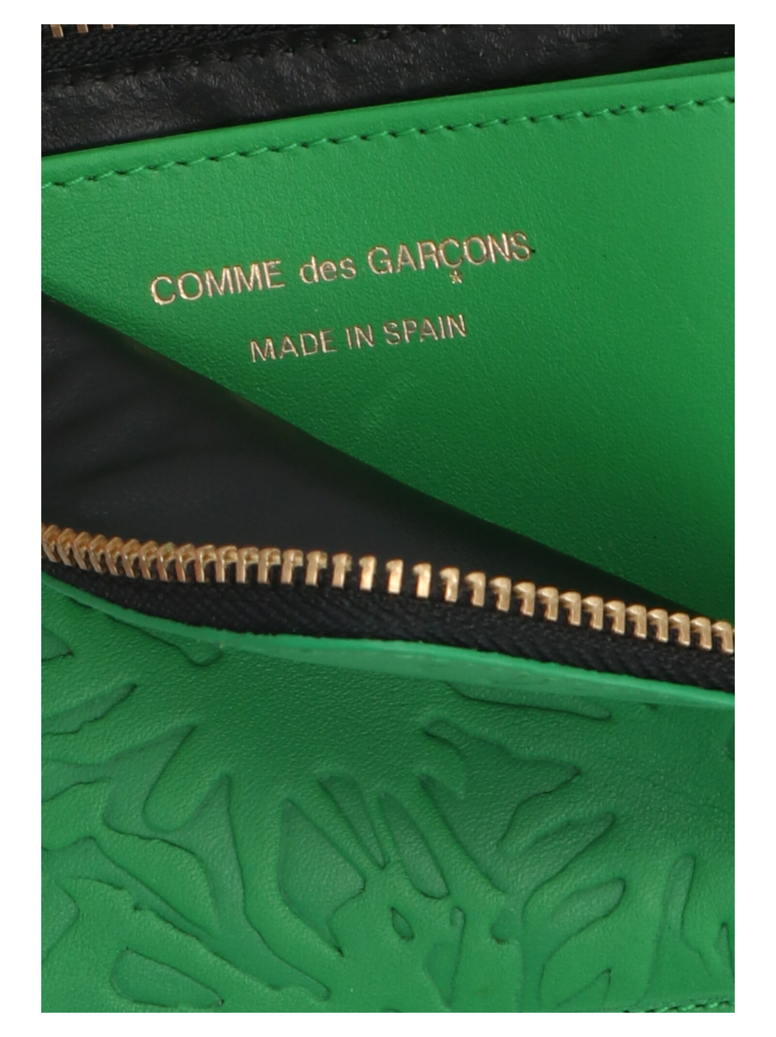 Comme Des Garçons Embossed Purse