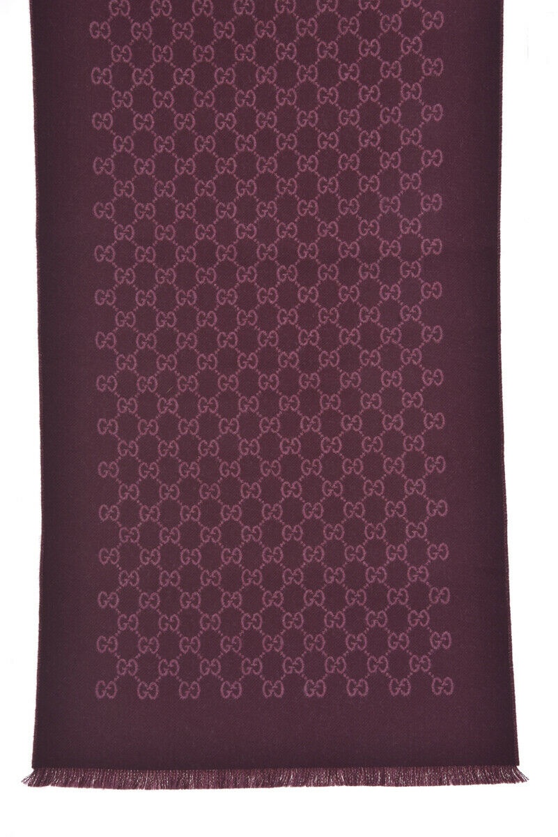 Gucci Logo Jacquard Scarf In Red