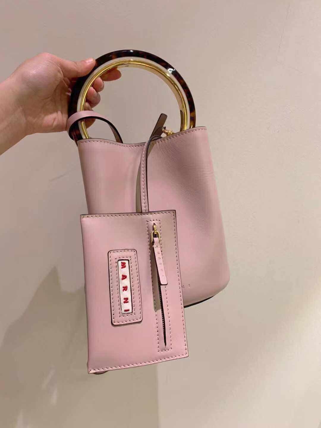 Marni Pannier Bucket Bag In Nude