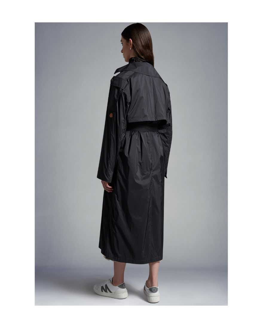 Moncler Deva Trench Coat In Black