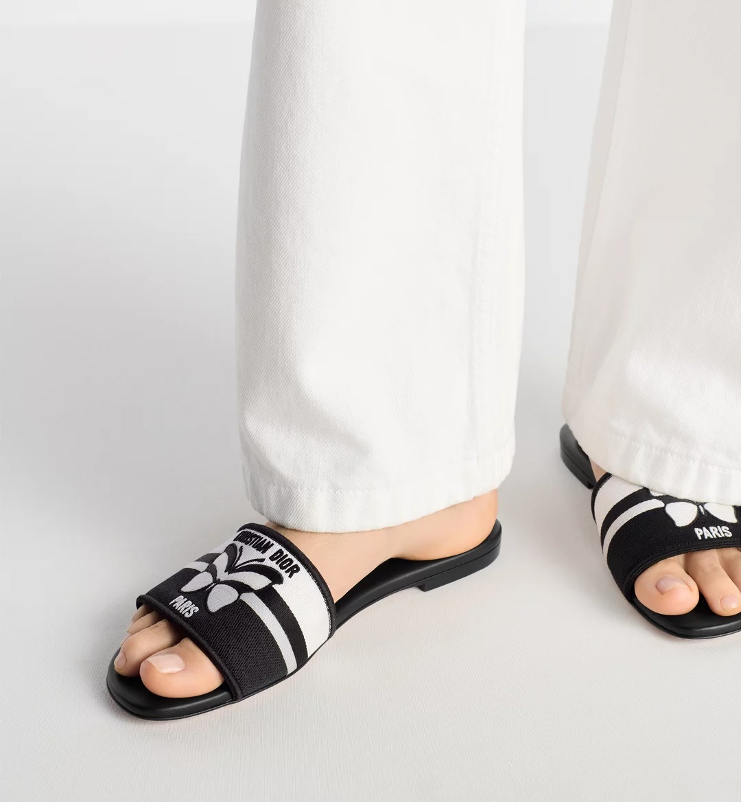 Dior Open-toed Slippers In Black