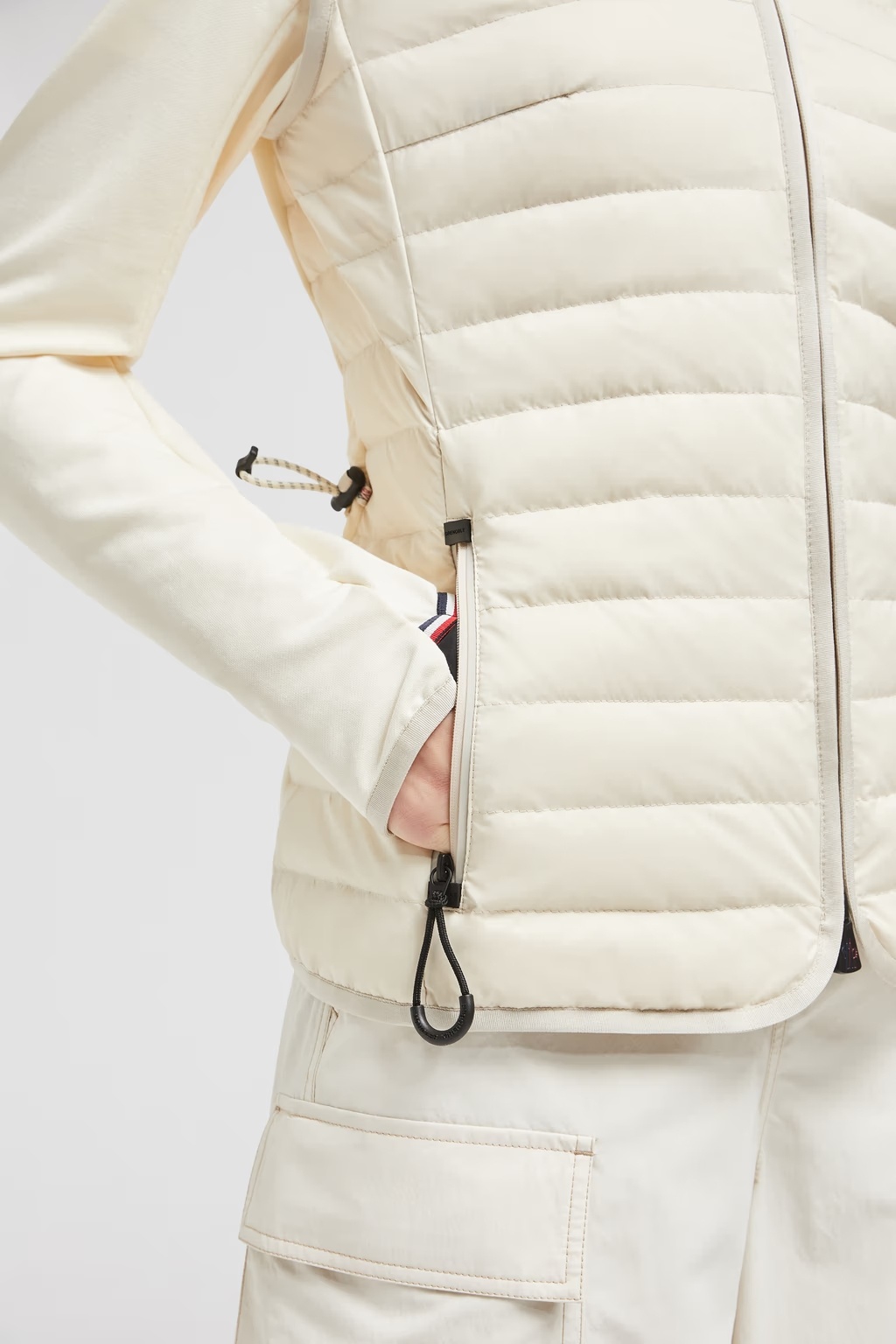 Moncler Sweat Zippé En Coton Matelassé In White