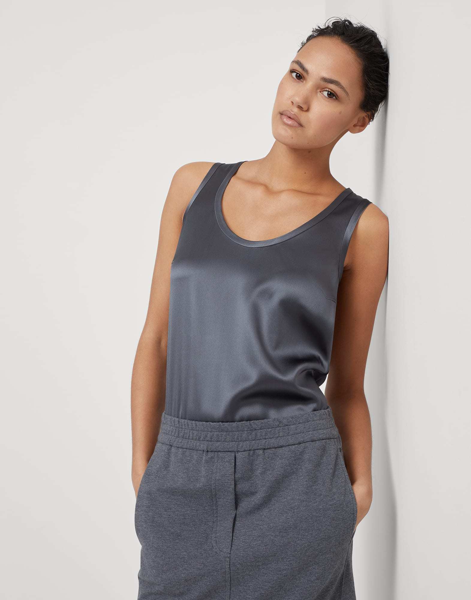 Brunello Cucinelli Sleeveless Silk Top In Gray