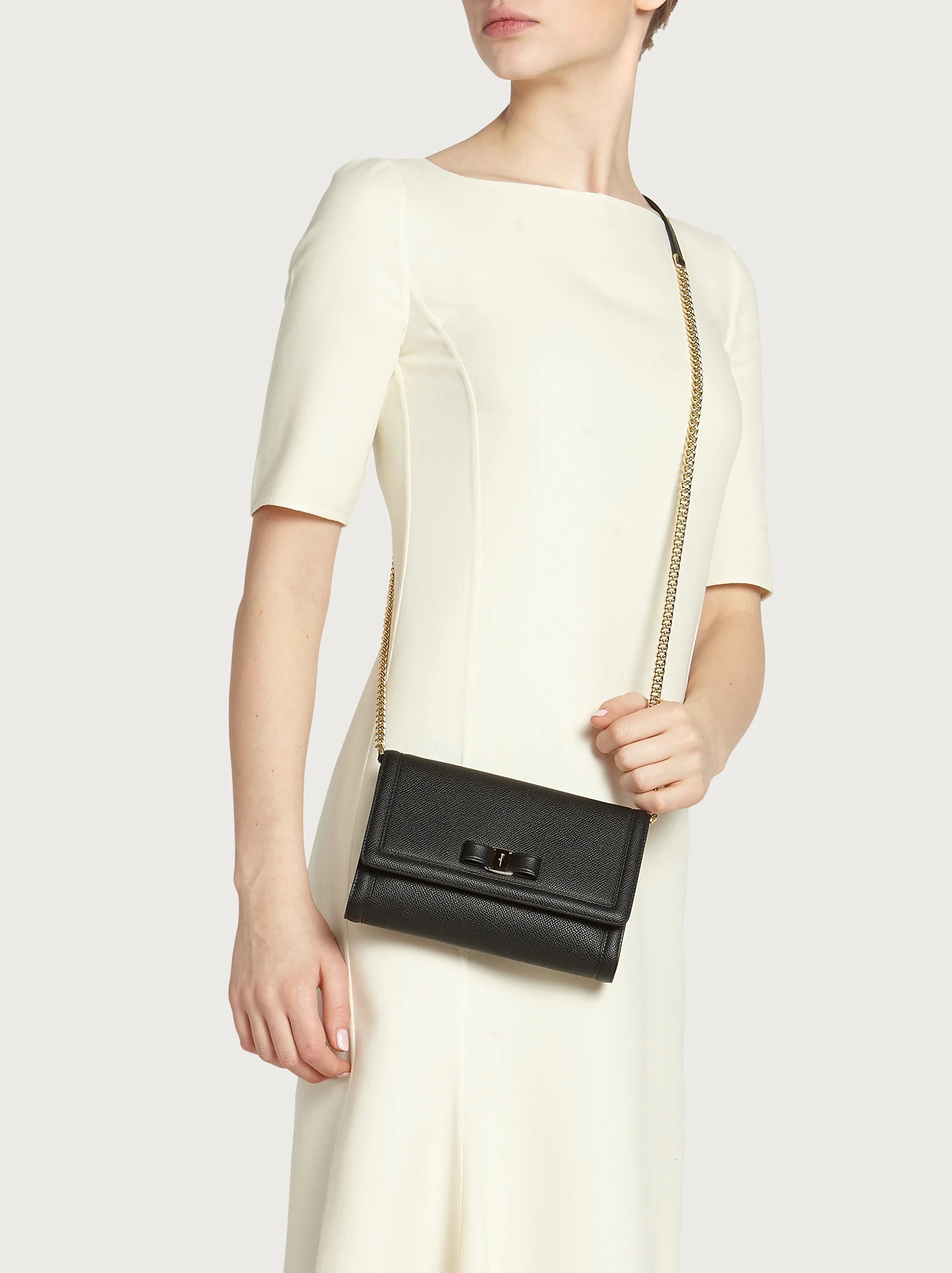 Ferragamo Vara Bow Mini Bag In Black