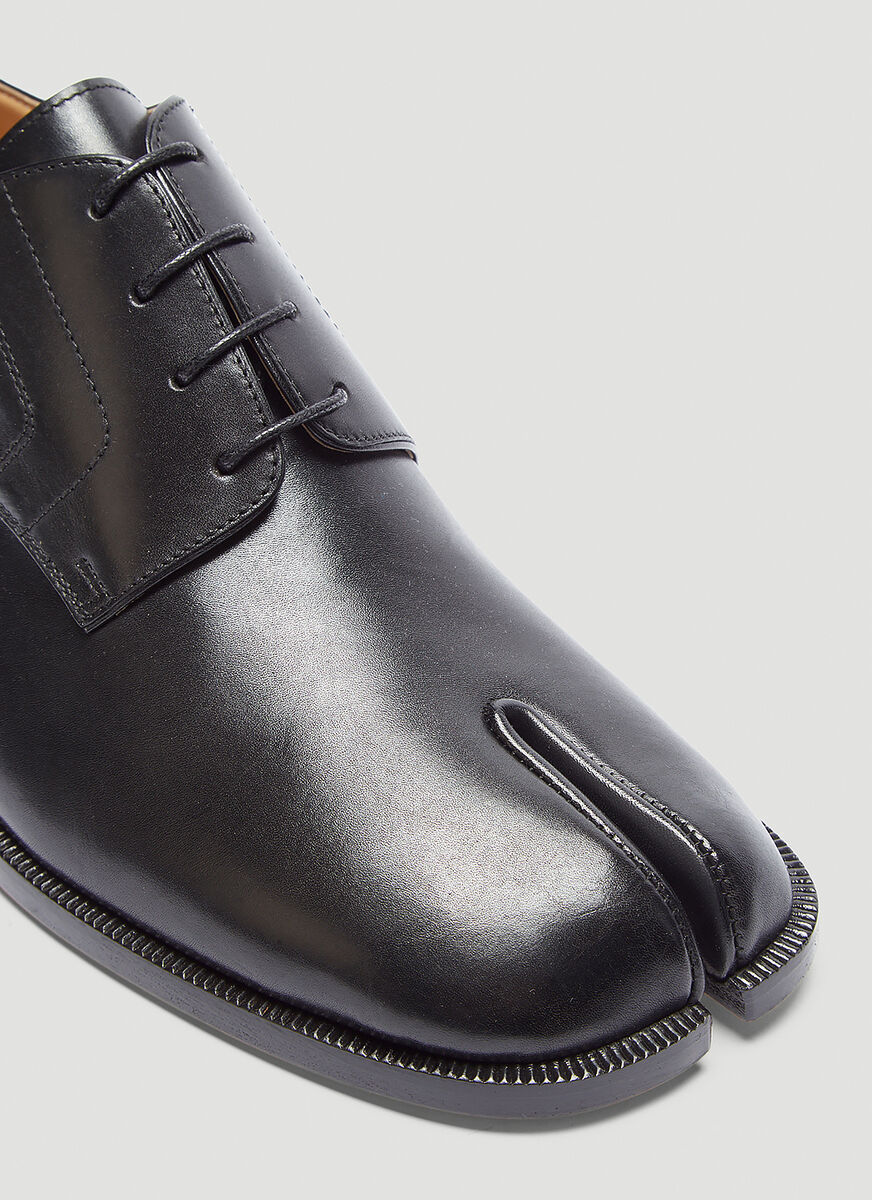 Maison Margiela Brown Tabi Lace-up Oxfords In Black