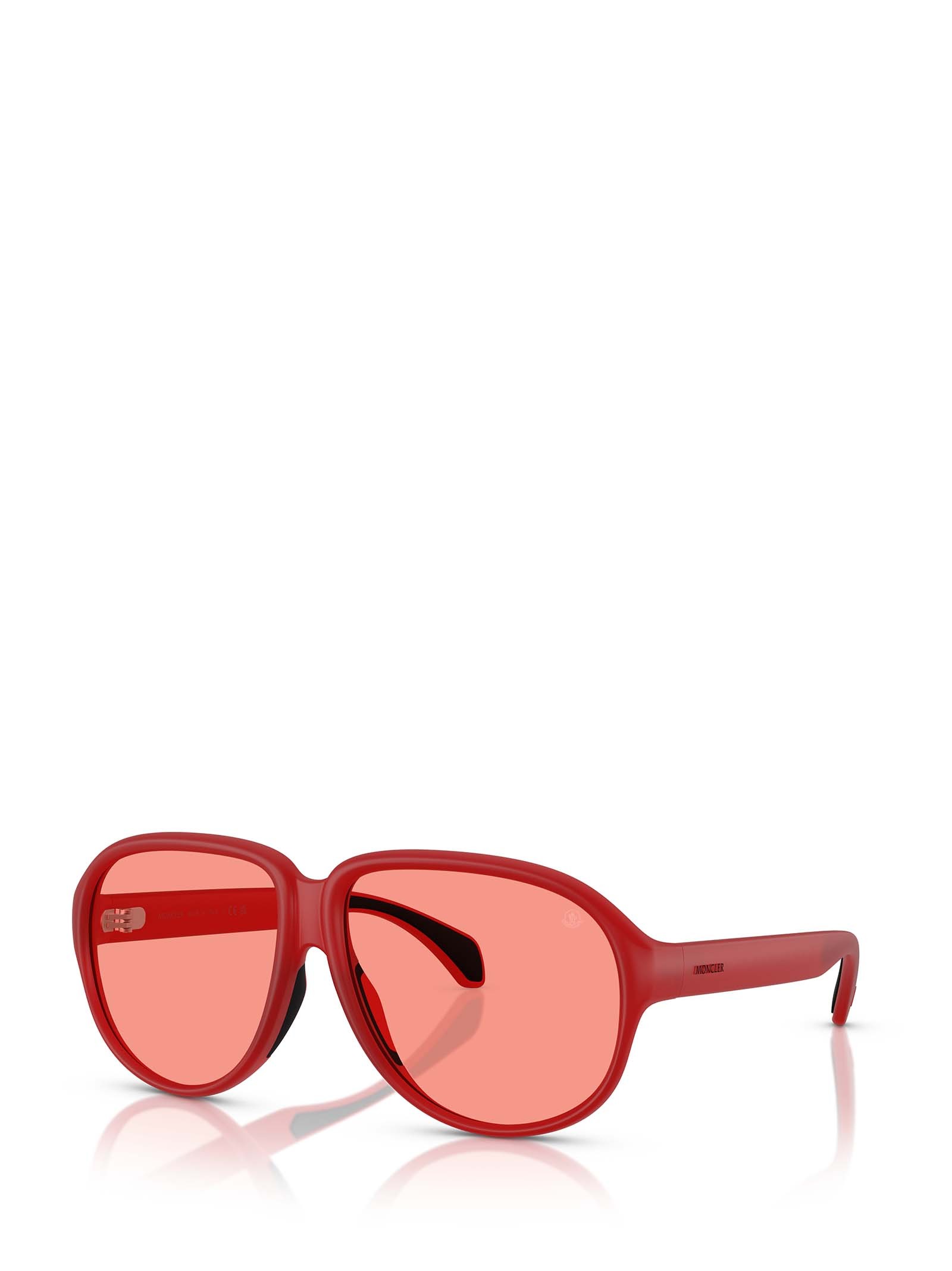 Moncler Eyewear Pilot Frame Sunglasses In Red