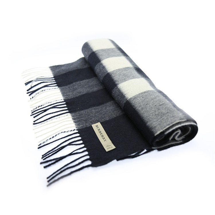 BURBERRY NAVY BLUE CHECKERED SCARF