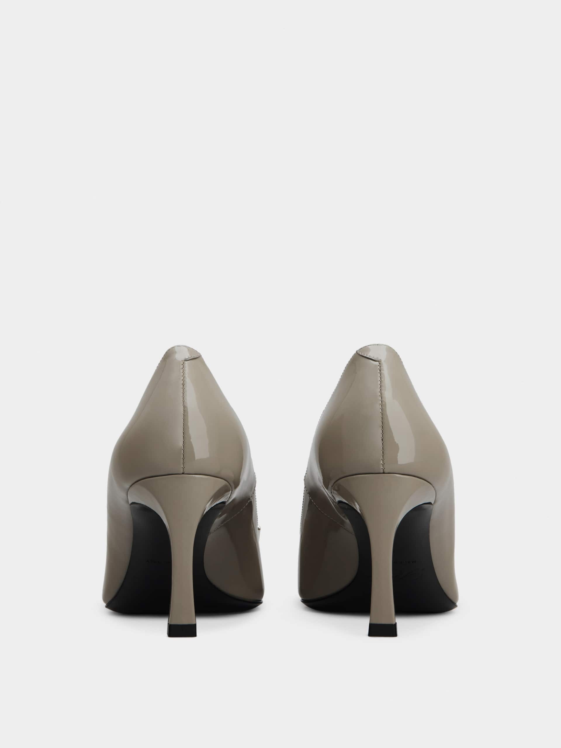 Roger Vivier Trompette 70 Metal Buckle Pumps In Patent Leather In Gray