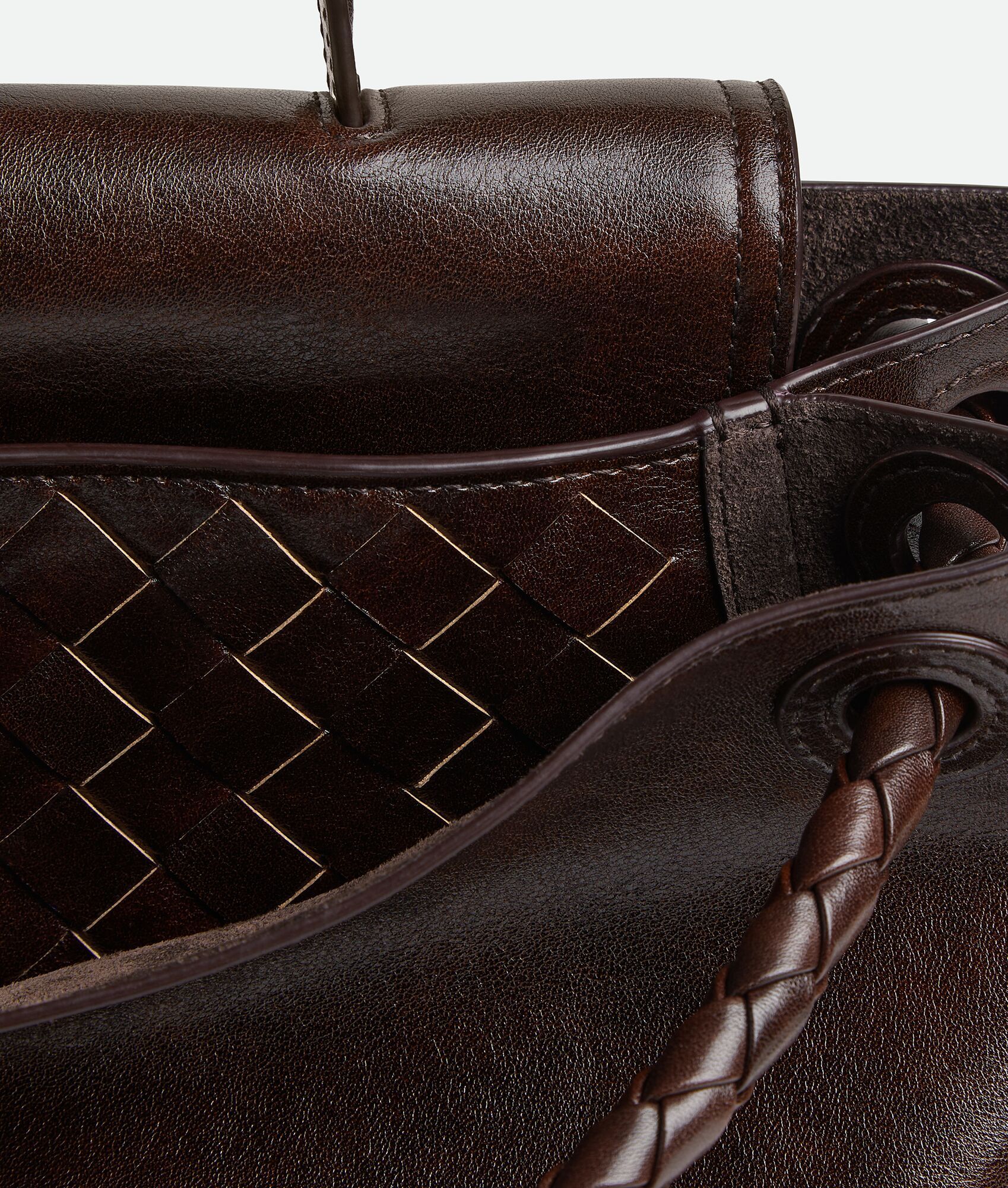 Bottega Veneta Ciao Ciao Medium Distressed Leather Top-handle Bag