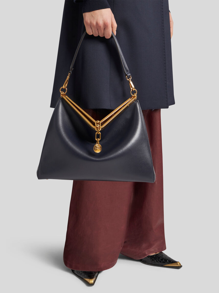 Etro Vela Shoulder Bag In Black