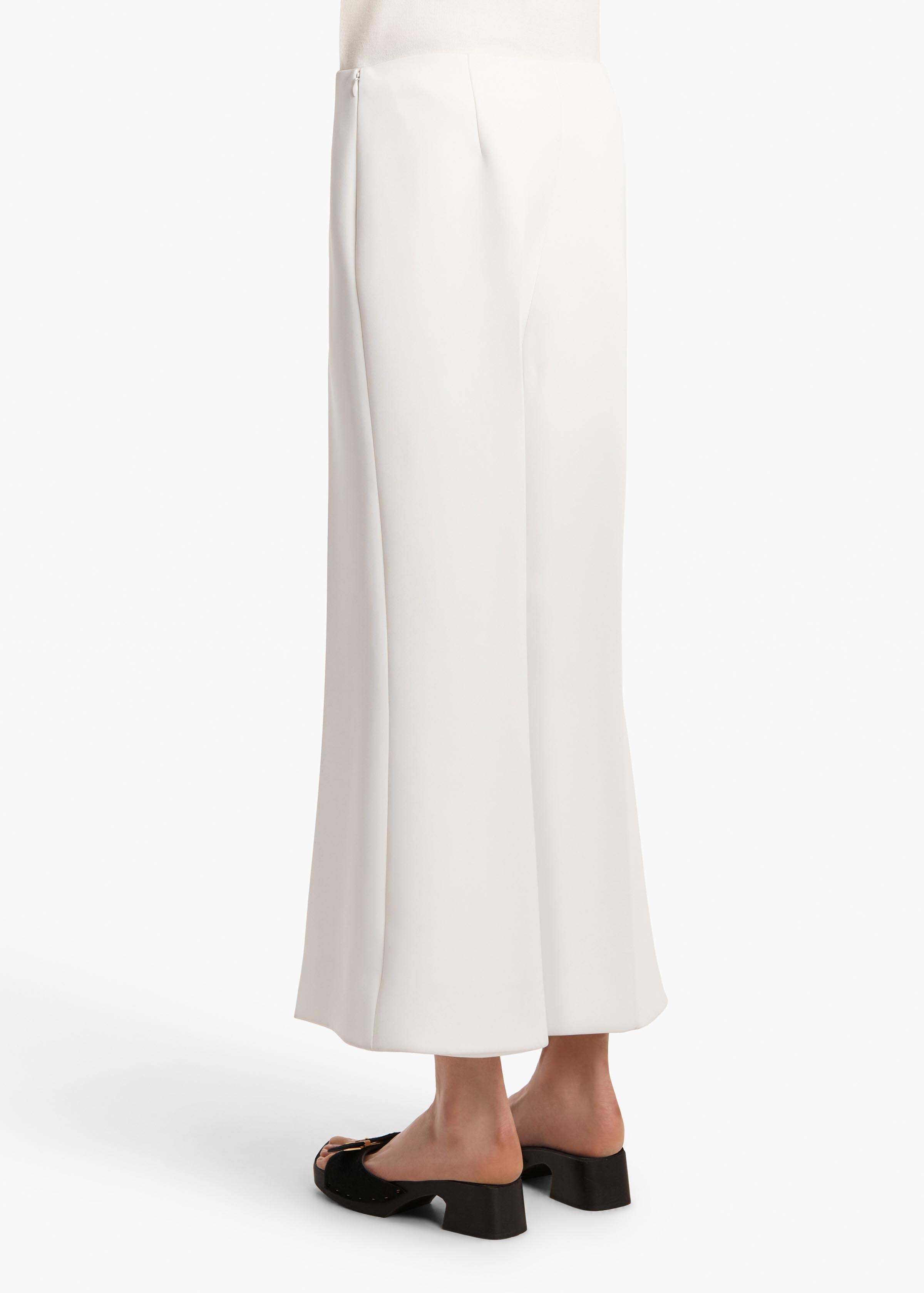 Khaite Walter Pant In Chalk Crepe In White
