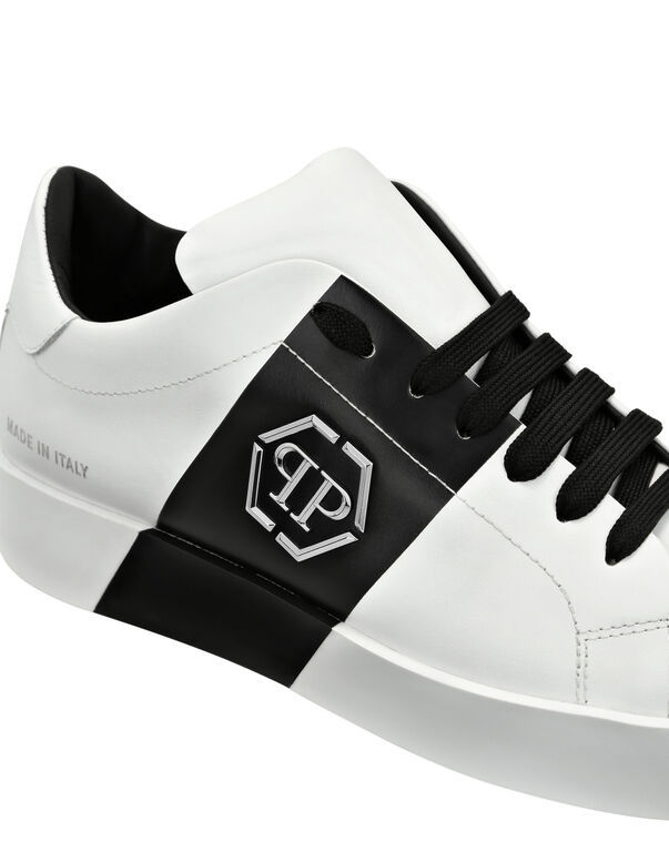 Philipp Plein Hexagon-plaque Low-top Sneakers In White