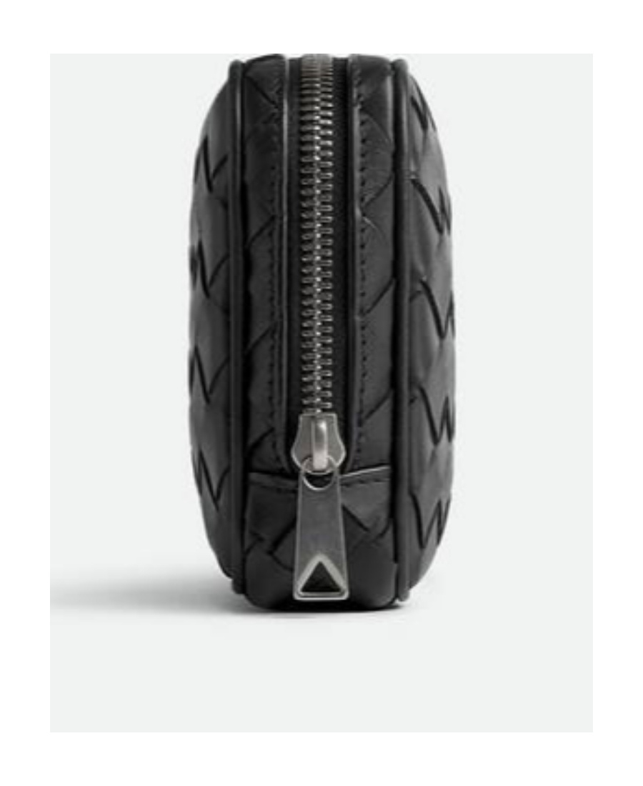 Bottega Veneta Intreciato Small Clutch In Black