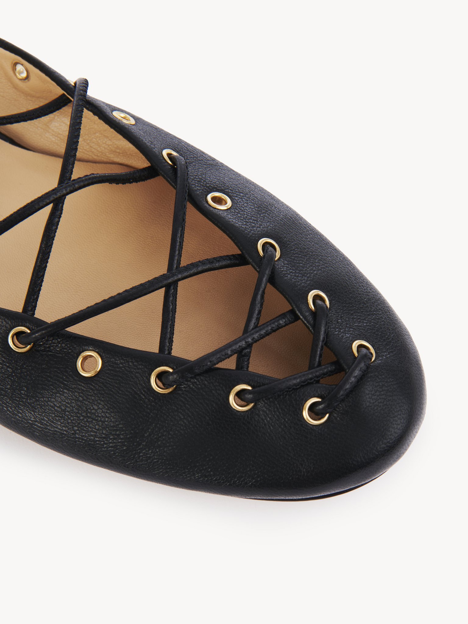 Chloé Ghillies Leather Ballet Flats In Black