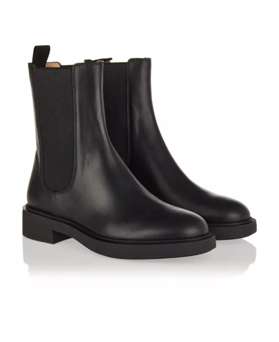 Gianvito Rossi Round-head Short Boots In Black