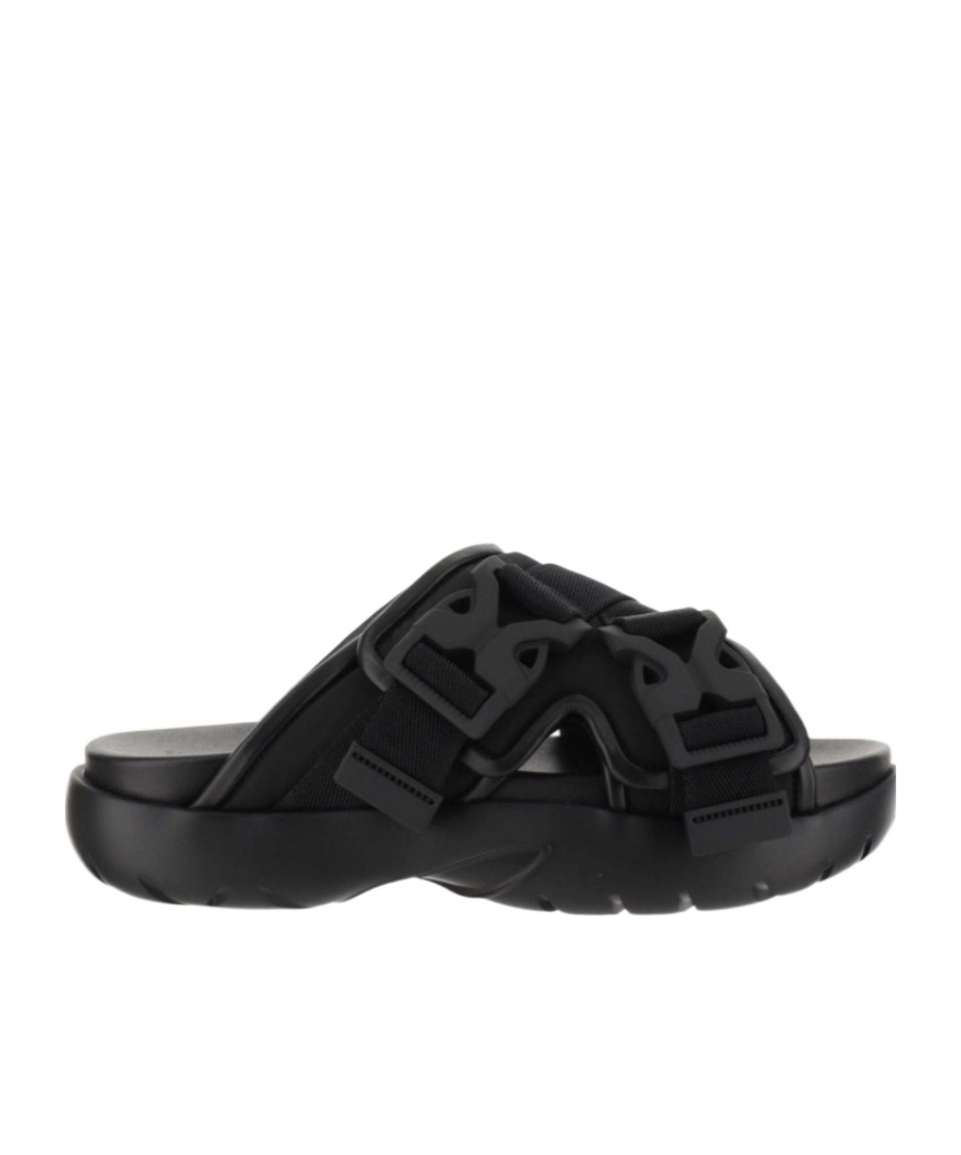 Bottega Veneta Luxurious Leather And Raffia Slides For Effortless Sophistication In Black