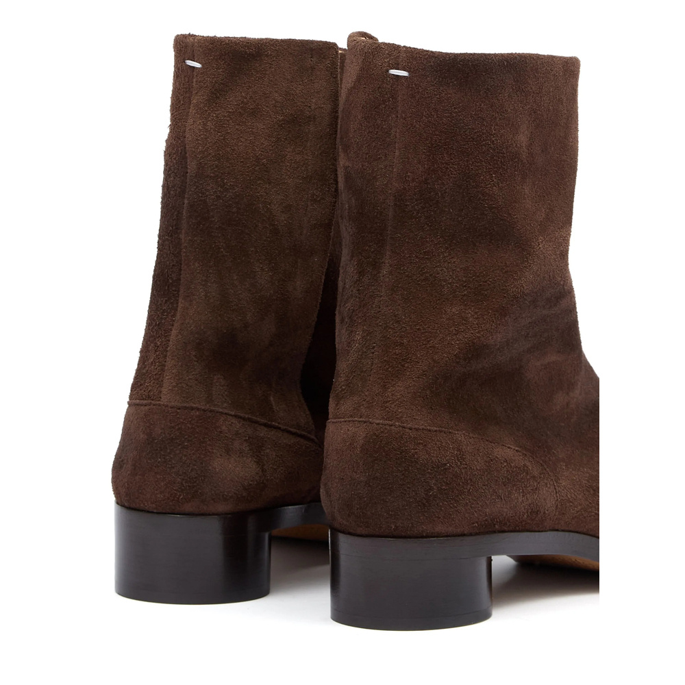 Maison Margiela Tabi Toe Ankle Boots In Brown