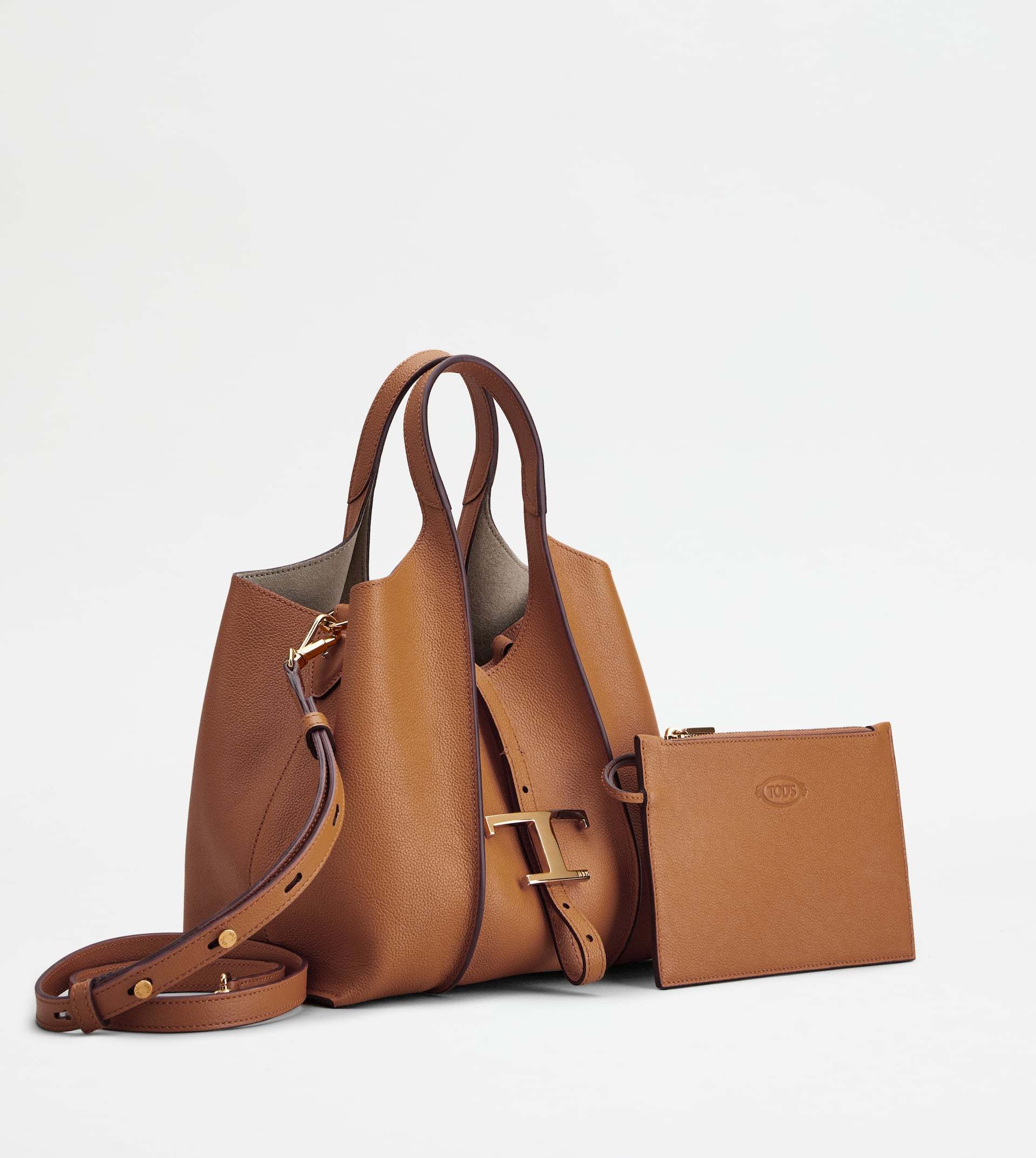 Tod's Tsb Shopping Pend. T Piccola Shoulder Bags Brown In Brown