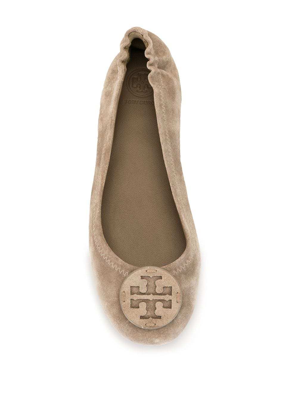 Tory Burch Claire Logo-plaque Ballerina Flats In Nude