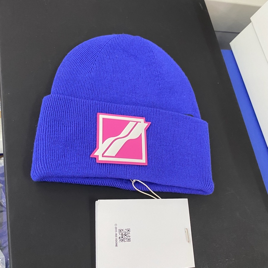 We11 Done Logo Details Pullover Hat In Blue